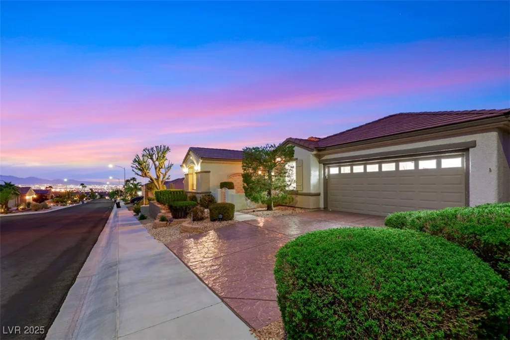 1960 Oliver Springs, Henderson, NV 89052