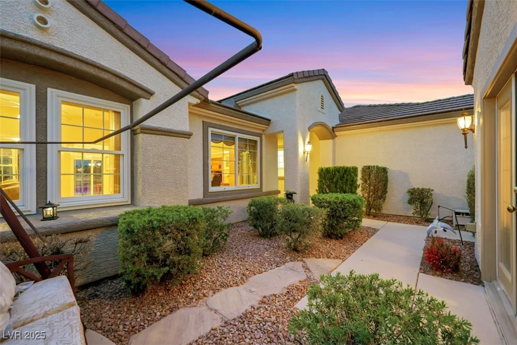 1960 Oliver Springs, Henderson, NV 89052