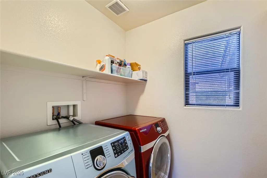 6153 Sea Cliff Cove, North Las Vegas, NV 89031