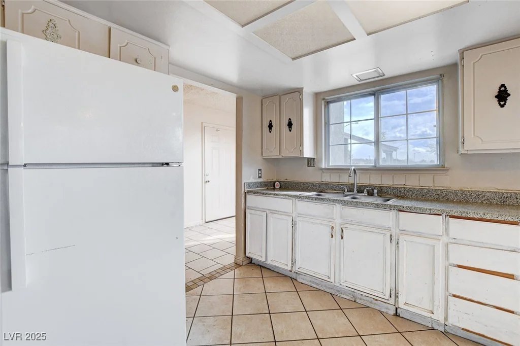 5620 Pinecone, Las Vegas, NV 89108