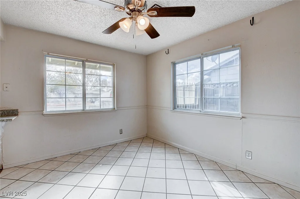 5620 Pinecone, Las Vegas, NV 89108
