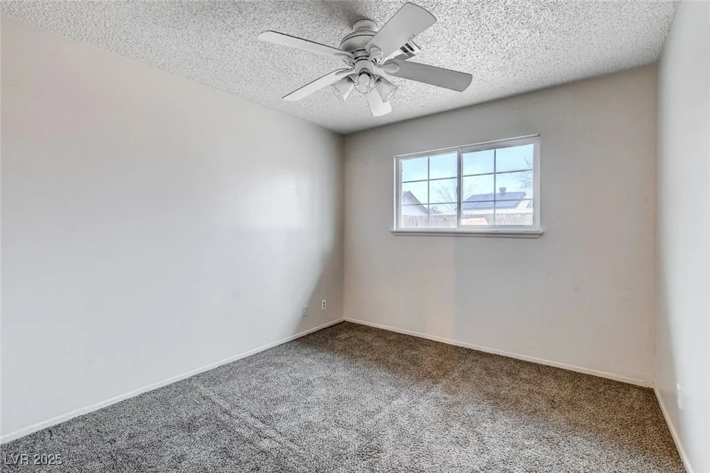 5620 Pinecone, Las Vegas, NV 89108