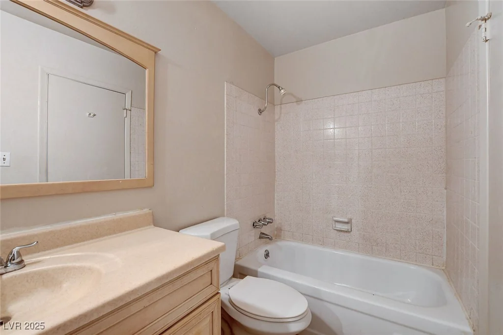 5620 Pinecone, Las Vegas, NV 89108