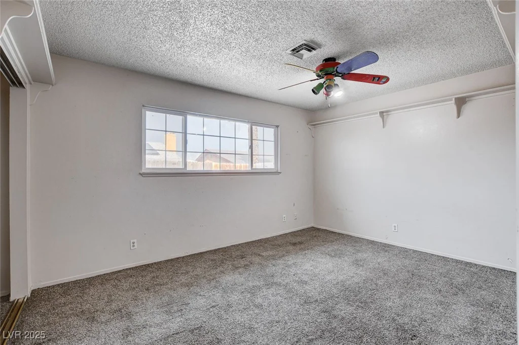5620 Pinecone, Las Vegas, NV 89108