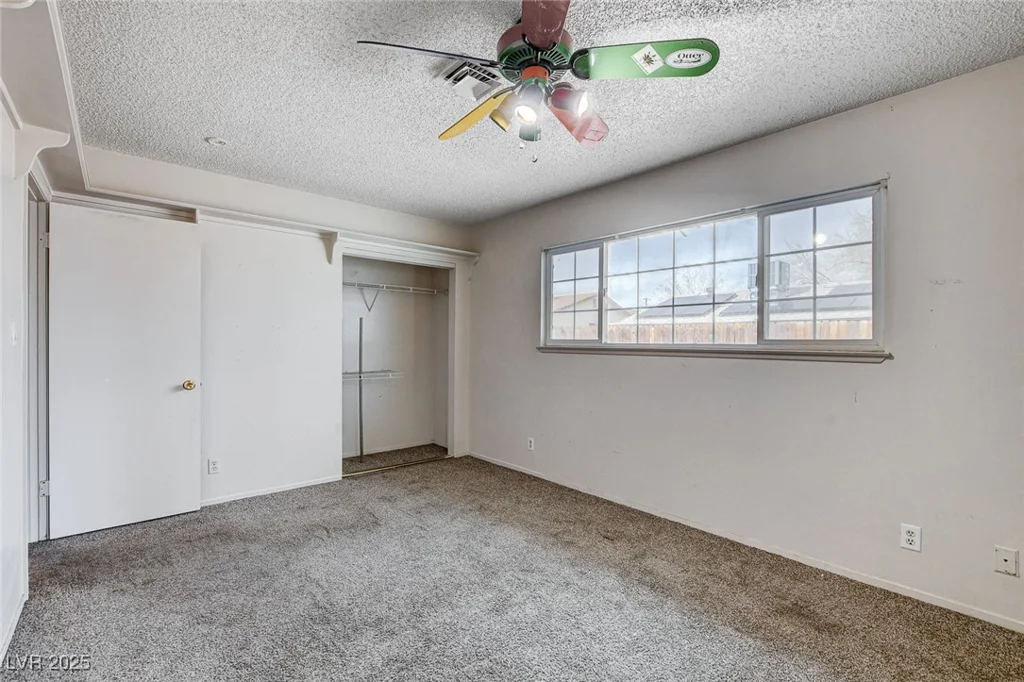 5620 Pinecone, Las Vegas, NV 89108
