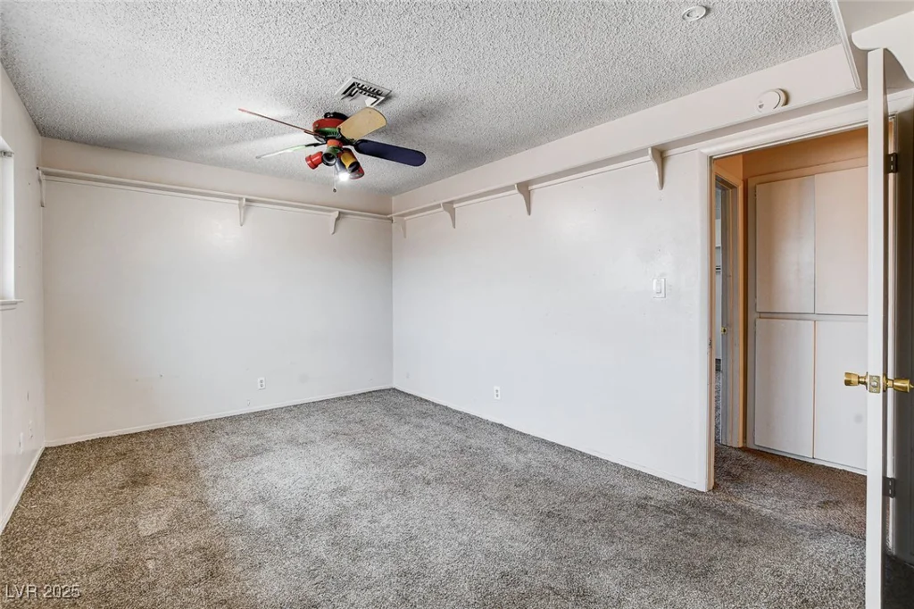 5620 Pinecone, Las Vegas, NV 89108