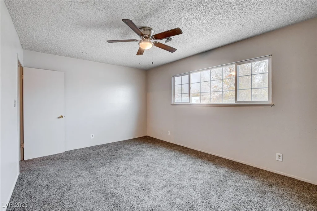 5620 Pinecone, Las Vegas, NV 89108