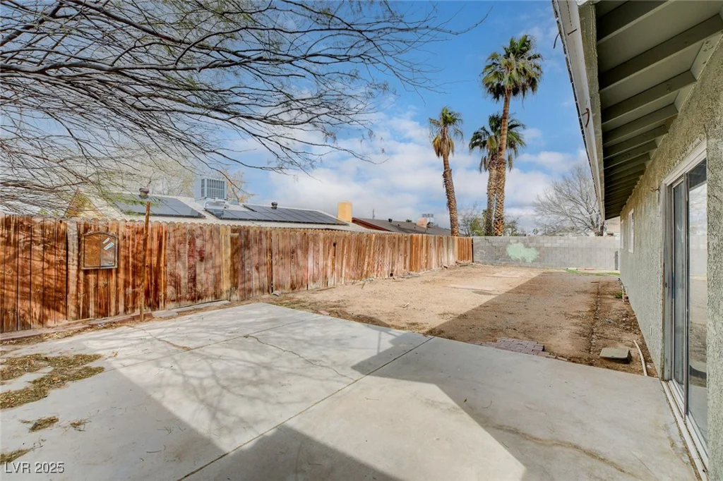 5620 Pinecone, Las Vegas, NV 89108