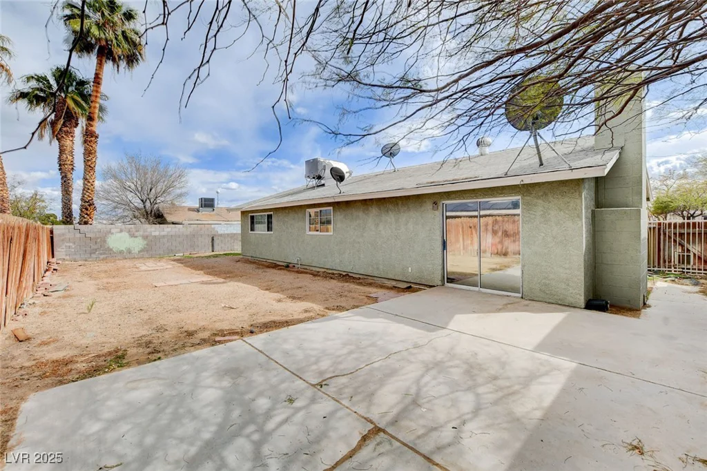 5620 Pinecone, Las Vegas, NV 89108