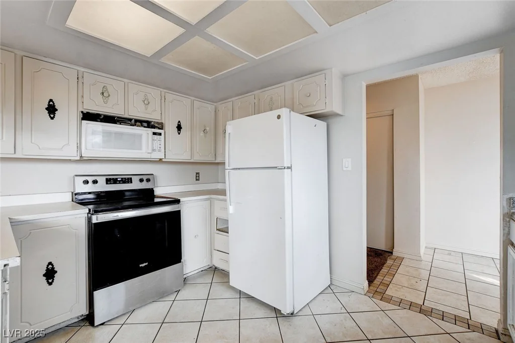 5620 Pinecone, Las Vegas, NV 89108