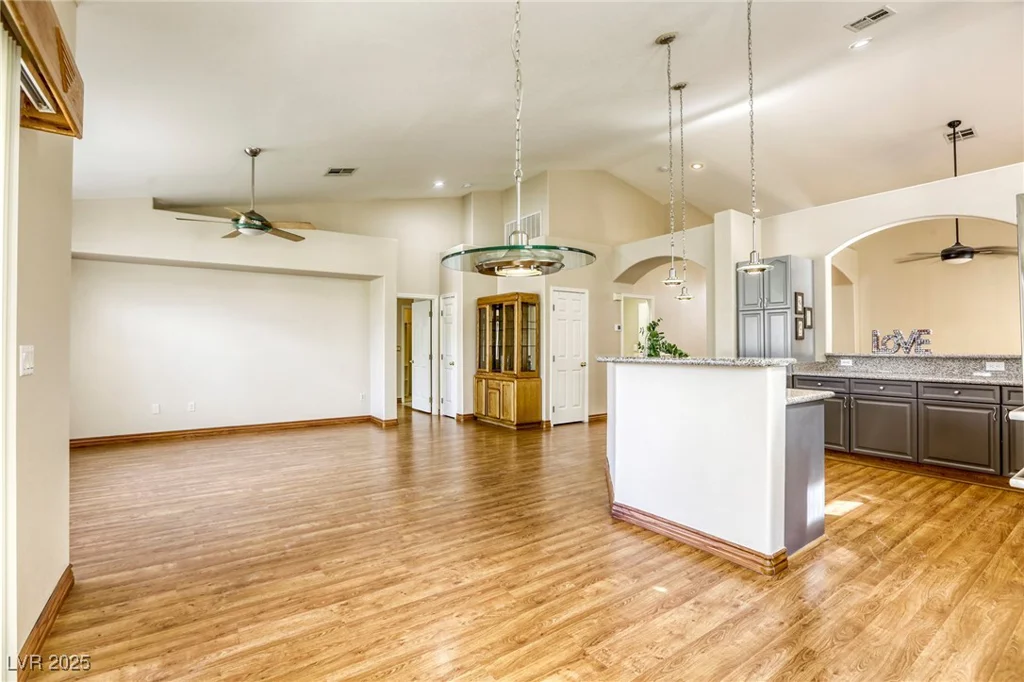 9664 Emeraude, Las Vegas, NV 89147