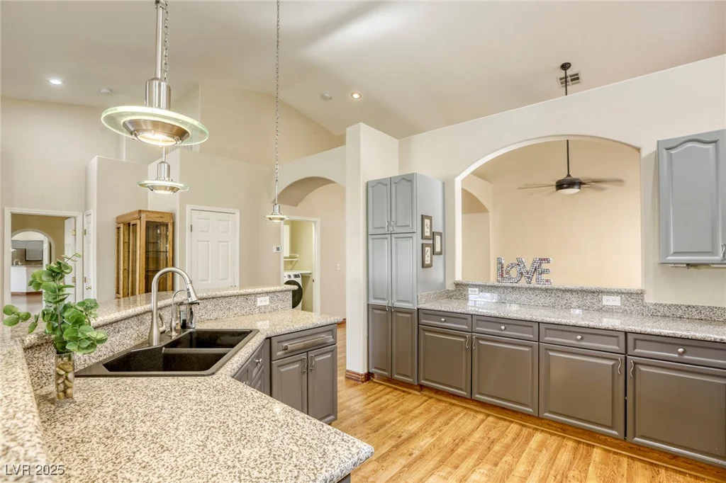 9664 Emeraude, Las Vegas, NV 89147