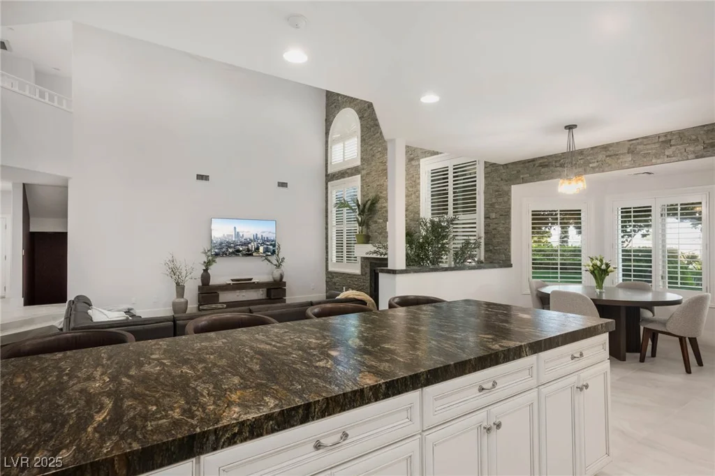 5860 Campbell, Las Vegas, NV 89149