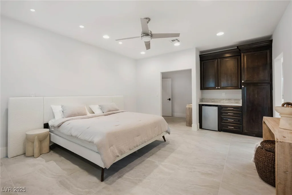 5860 Campbell, Las Vegas, NV 89149