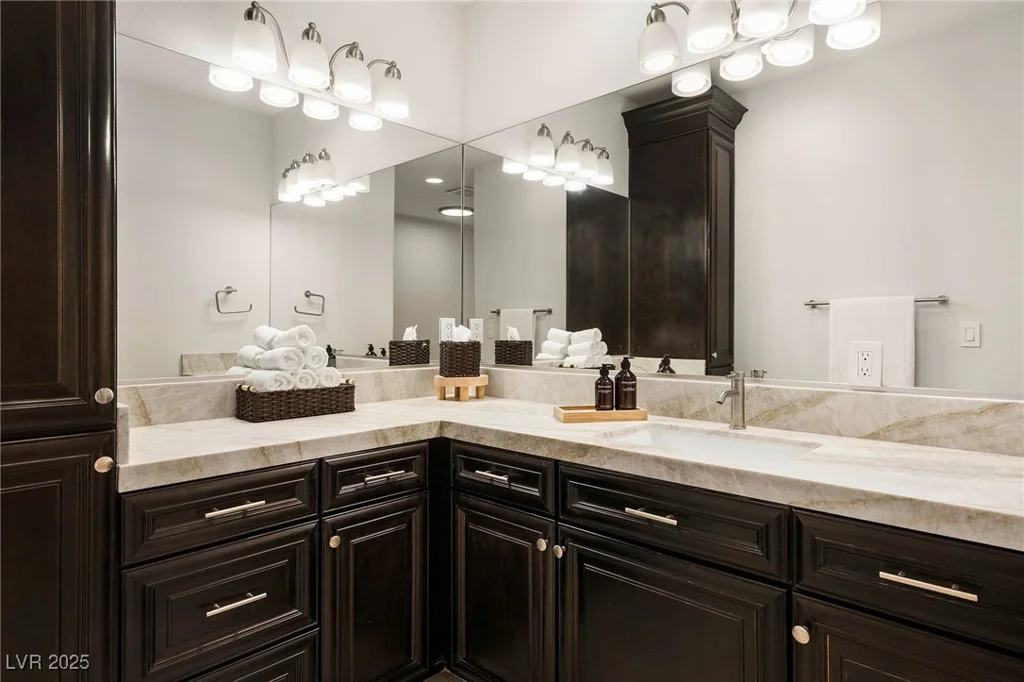 5860 Campbell, Las Vegas, NV 89149