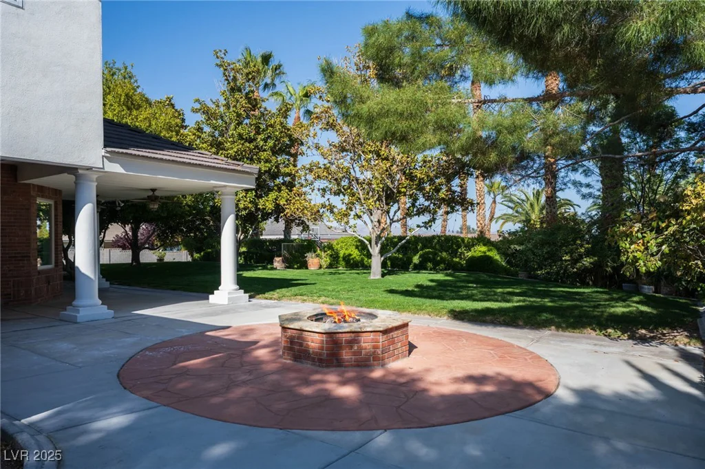 5860 Campbell, Las Vegas, NV 89149