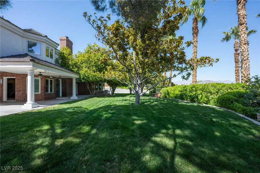 5860 Campbell, Las Vegas, NV 89149