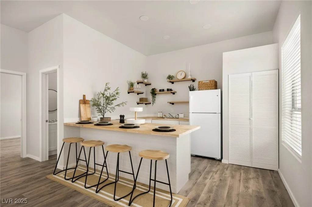 5860 Campbell, Las Vegas, NV 89149