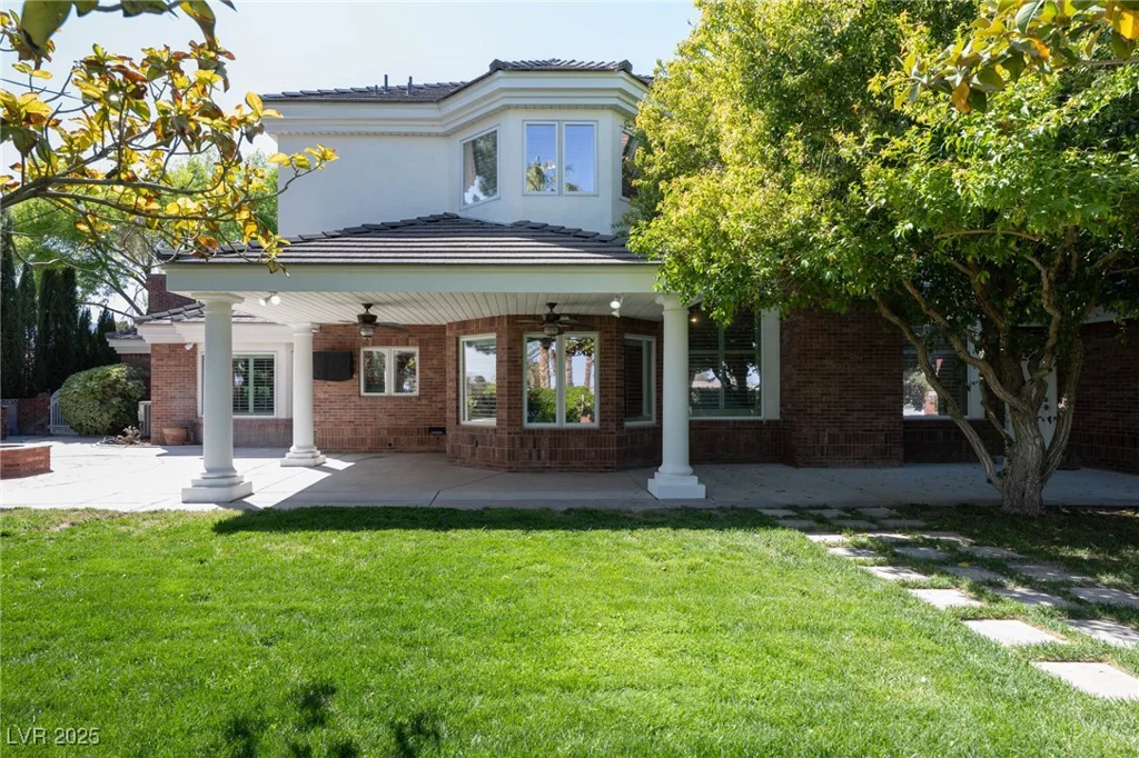 5860 Campbell, Las Vegas, NV 89149