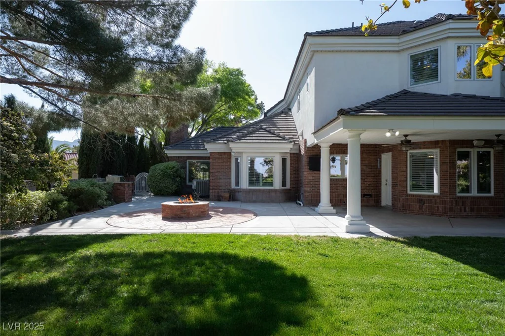 5860 Campbell, Las Vegas, NV 89149