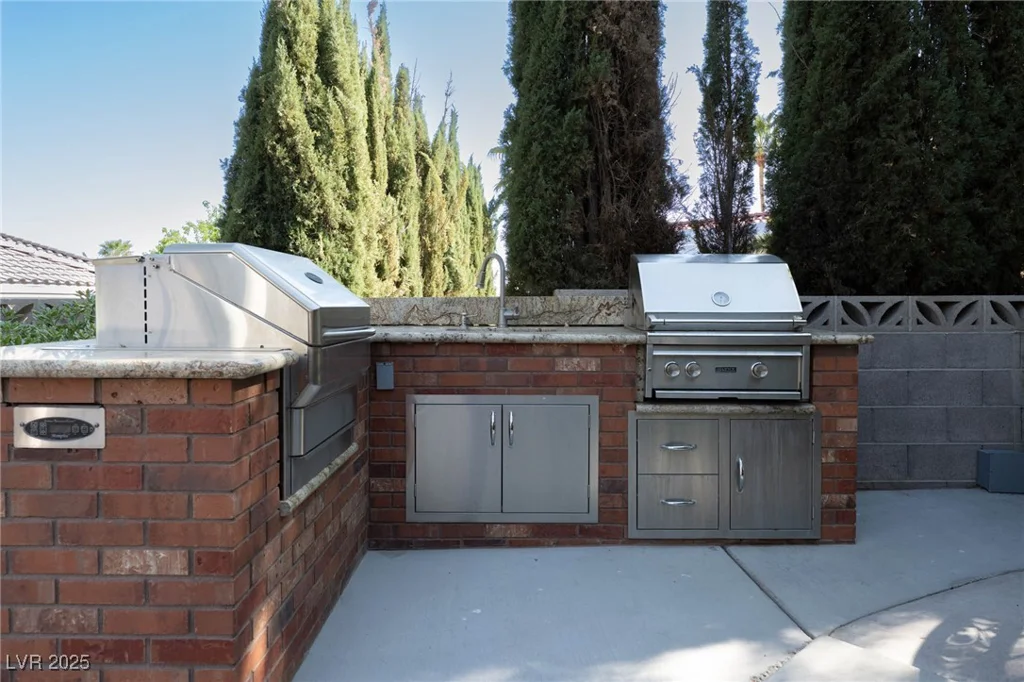 5860 Campbell, Las Vegas, NV 89149