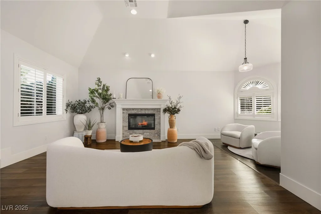 5860 Campbell, Las Vegas, NV 89149
