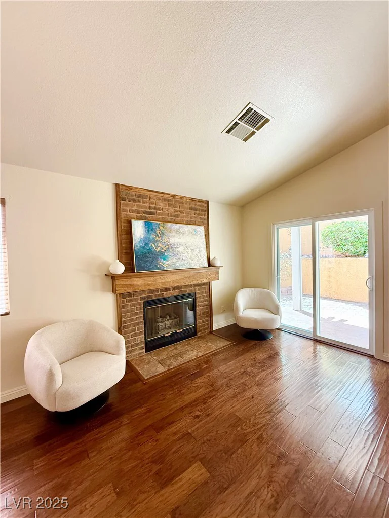 7821 Desert Bell, Las Vegas, NV 89128