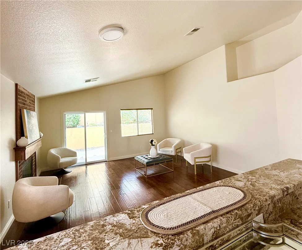7821 Desert Bell, Las Vegas, NV 89128