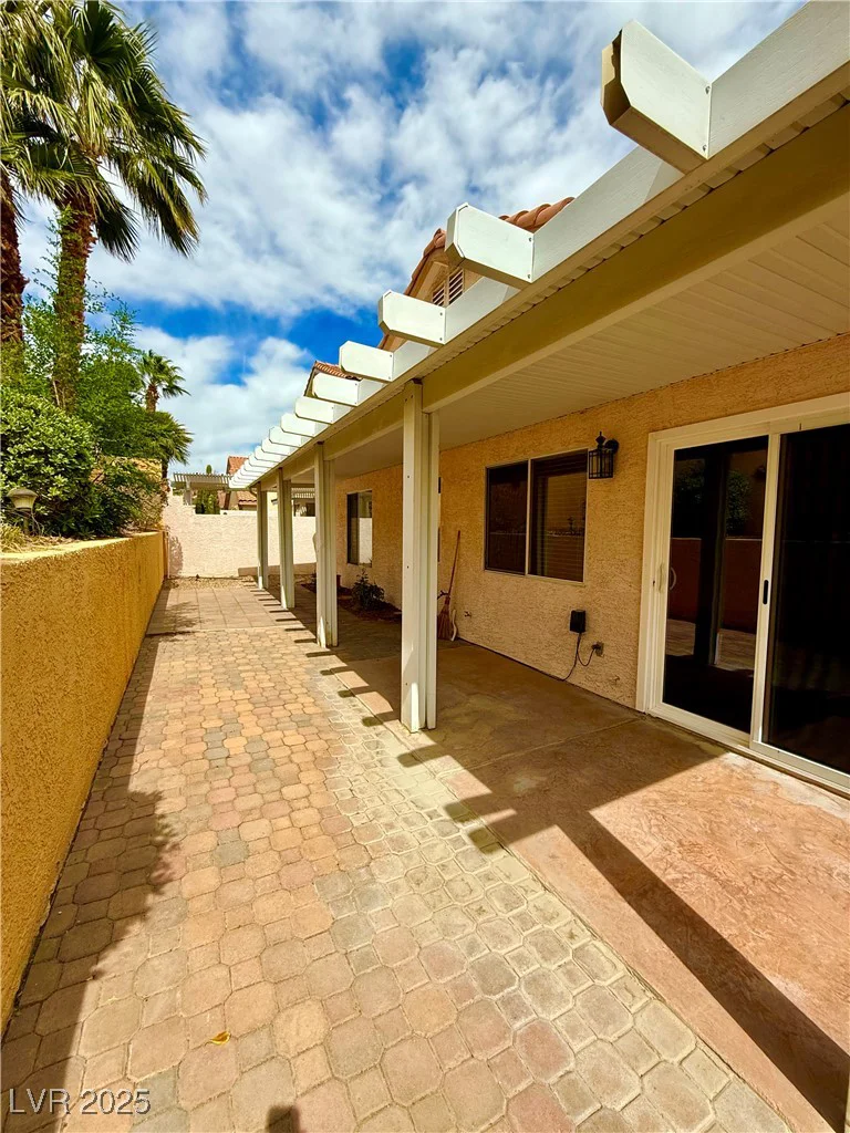 7821 Desert Bell, Las Vegas, NV 89128