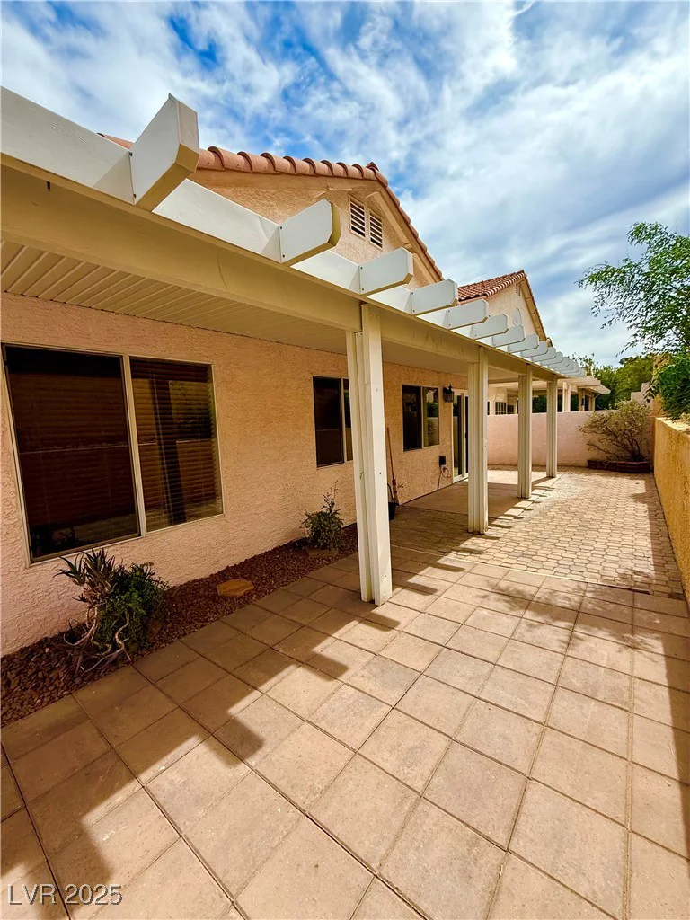 7821 Desert Bell, Las Vegas, NV 89128