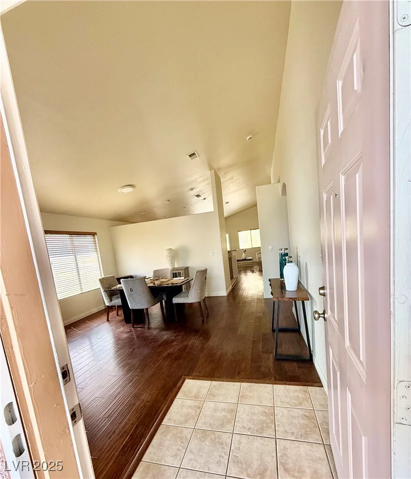 7821 Desert Bell, Las Vegas, NV 89128
