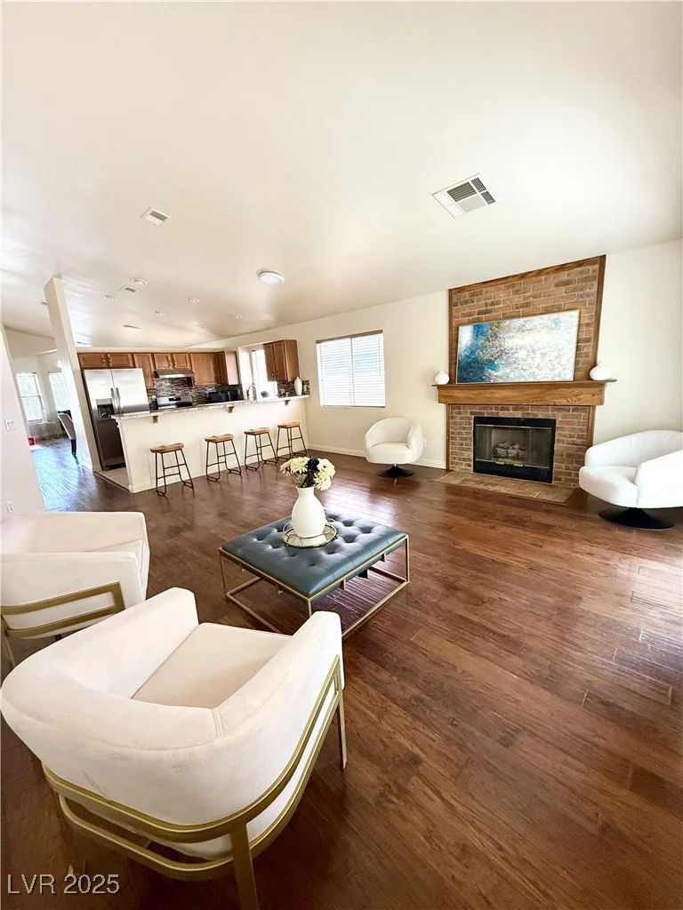 7821 Desert Bell, Las Vegas, NV 89128