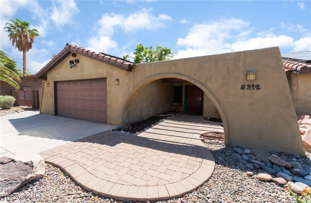 5312 Manuel, Las Vegas, NV 89149