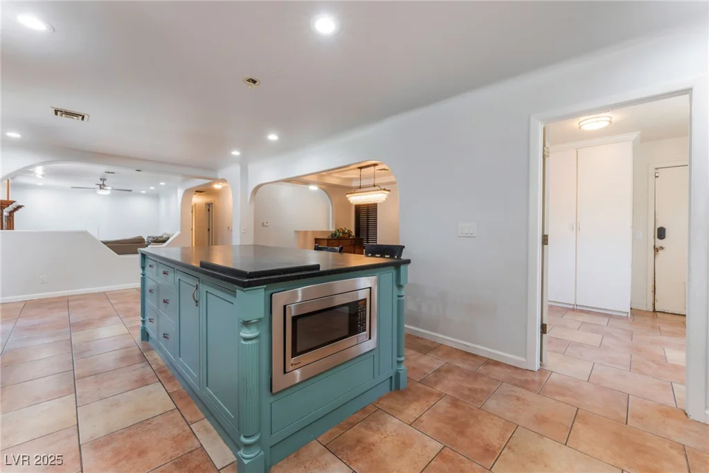 5312 Manuel, Las Vegas, NV 89149