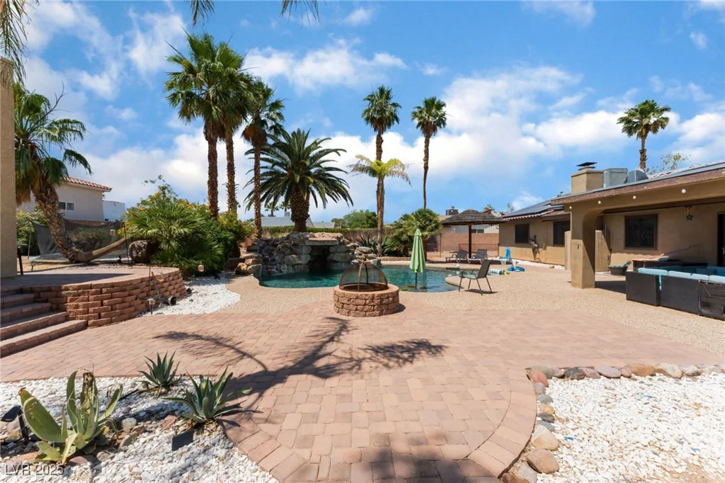 5312 Manuel, Las Vegas, NV 89149