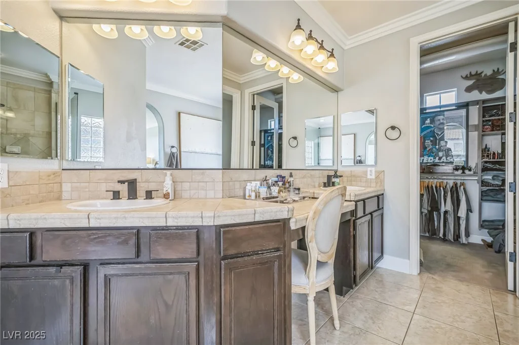 8537 Eureka Heights, Las Vegas, NV 89178