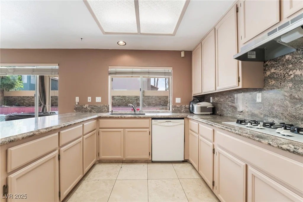 8277 Mount Nido, Las Vegas, NV 89147