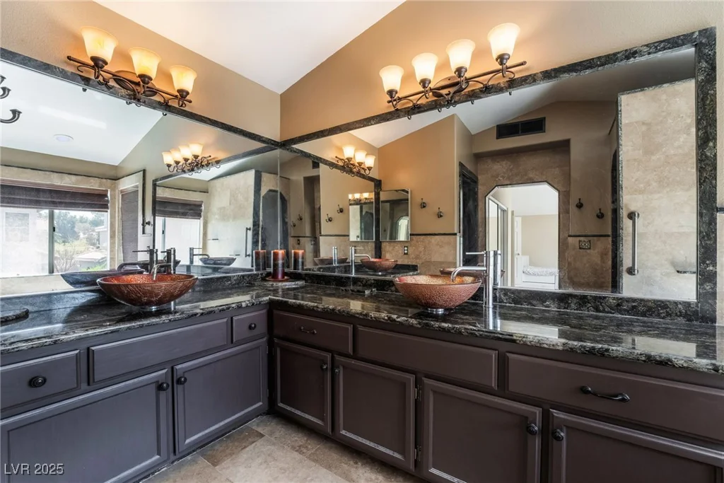 8277 Mount Nido, Las Vegas, NV 89147