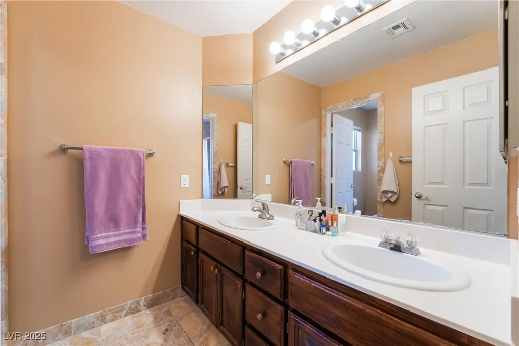 8277 Mount Nido, Las Vegas, NV 89147