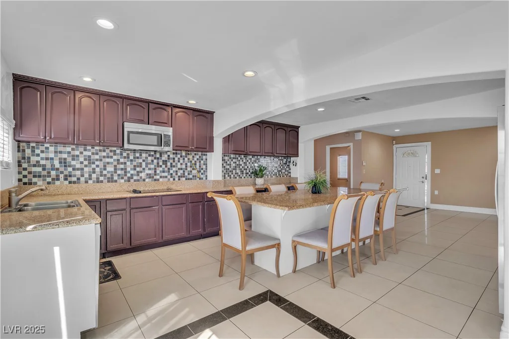 6882 Palmyra, Las Vegas, NV 89146