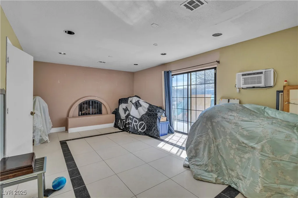 6882 Palmyra, Las Vegas, NV 89146
