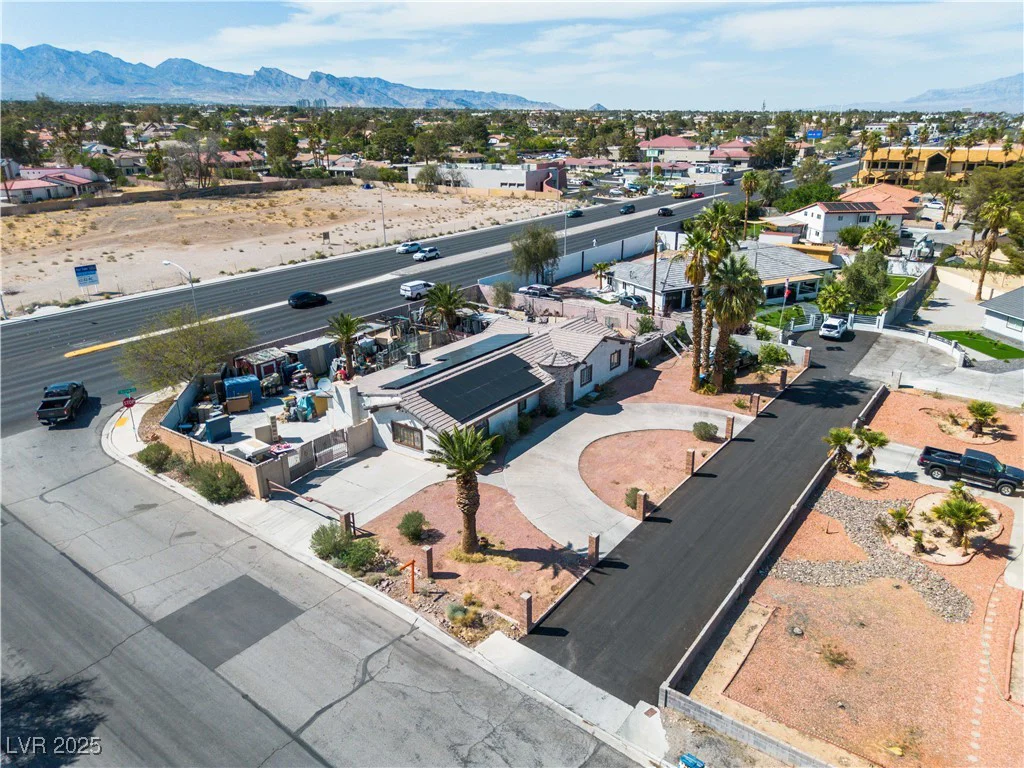 6882 Palmyra, Las Vegas, NV 89146
