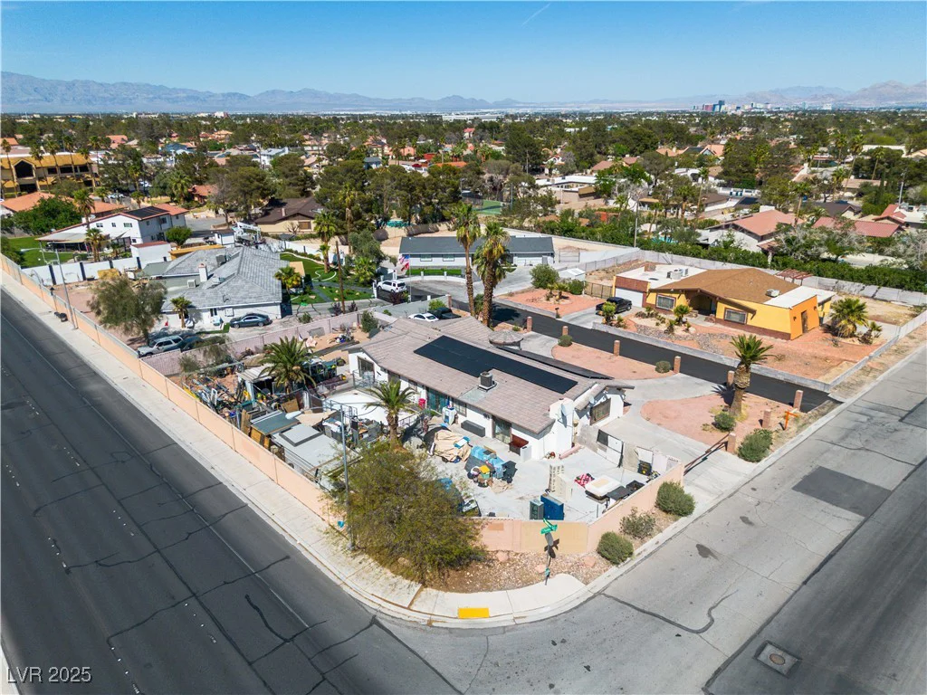 6882 Palmyra, Las Vegas, NV 89146