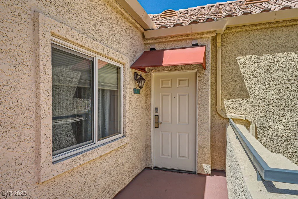220 Flamingo, Las Vegas, NV 89169