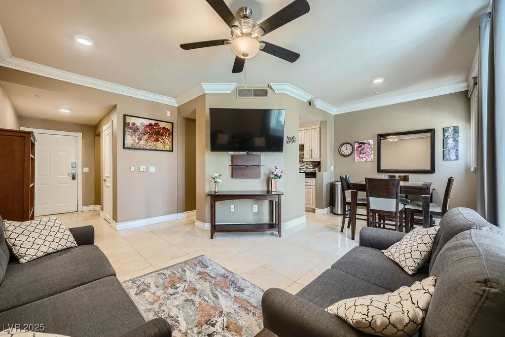 220 Flamingo, Las Vegas, NV 89169