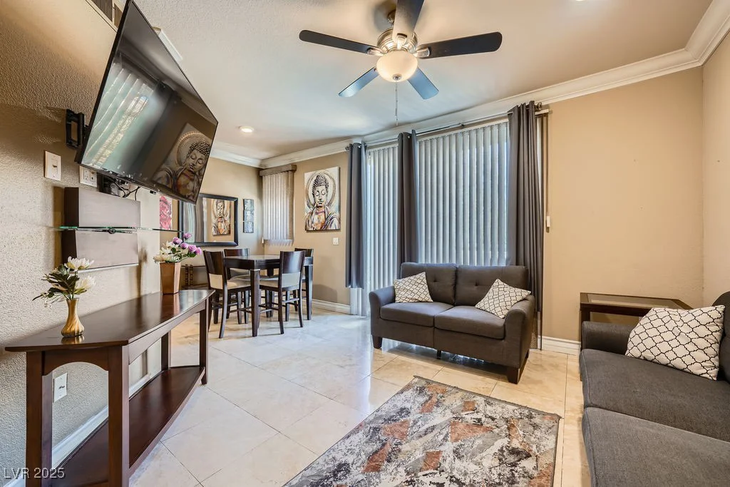 220 Flamingo, Las Vegas, NV 89169