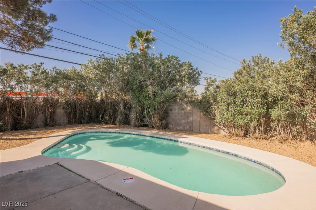 10 Yew, Las Vegas, NV 89110