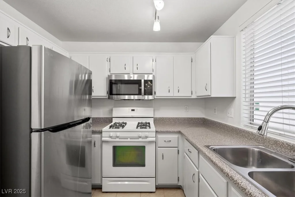 51 Belle Point, Las Vegas, NV 89123