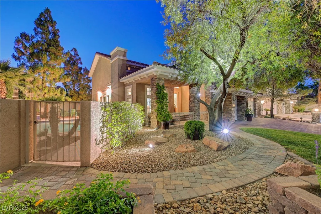 4651 Munich, Las Vegas, NV 89147