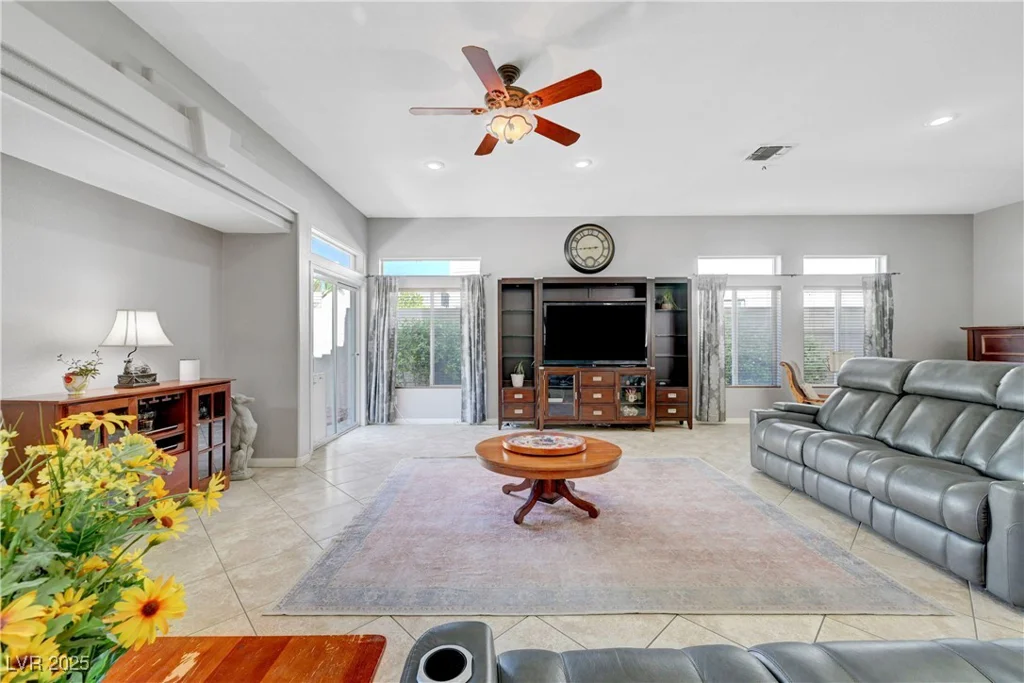 4651 Munich, Las Vegas, NV 89147
